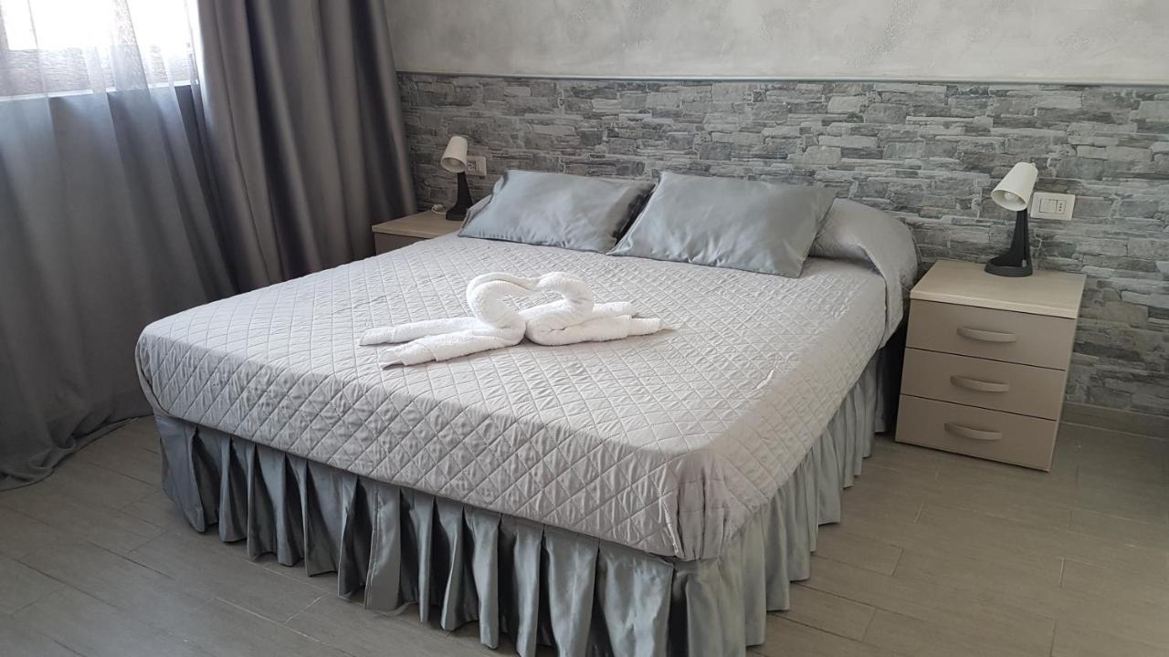 Small Twin Room